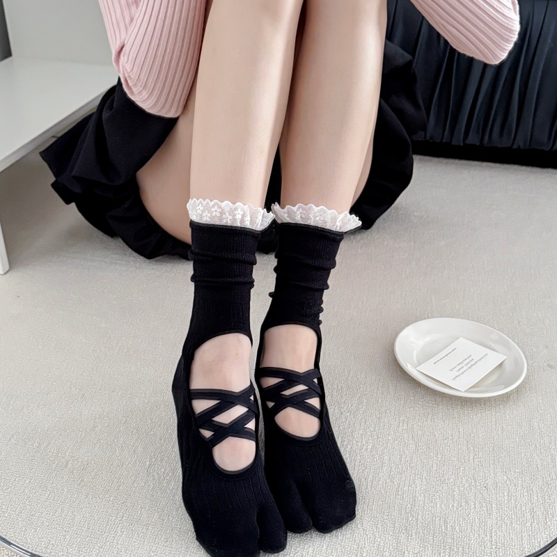 Toe Sock Split - Lace Trim Split Toe Yoga Socks